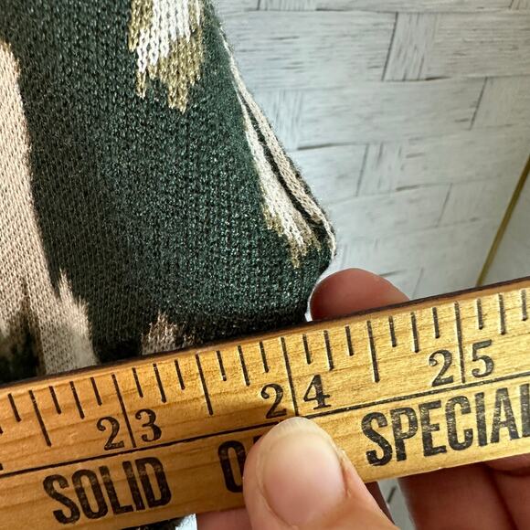 Worderby cheetah print sweater, green background, soft animal print petite - Picture 7 of 8